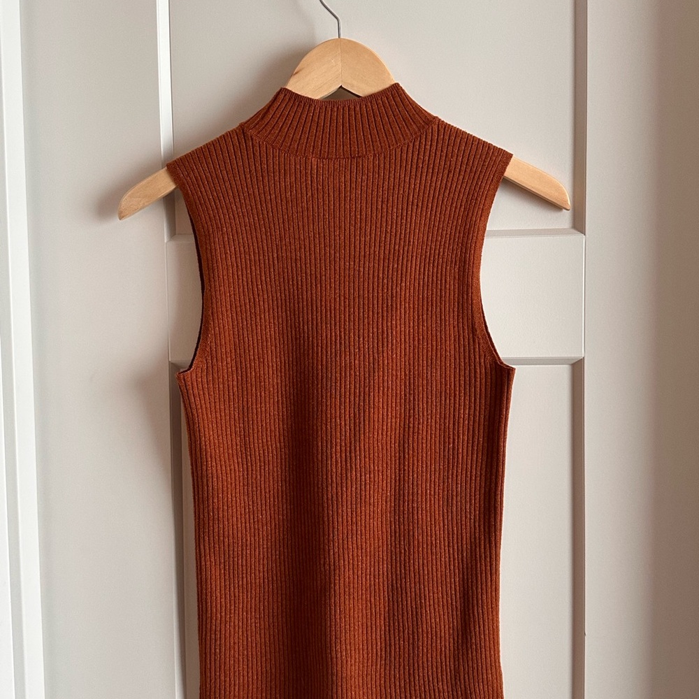 LOFT Rust Sleeveless Ribbed Knit Top - Picture 2 of 6